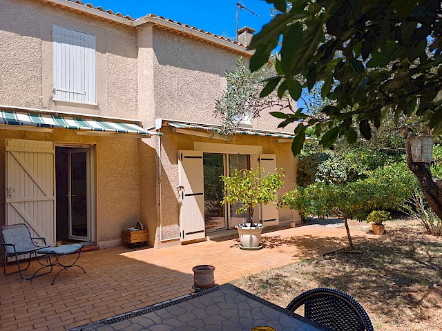 Maison Les Angles 5 pièce(s)  99 m2 - jardin