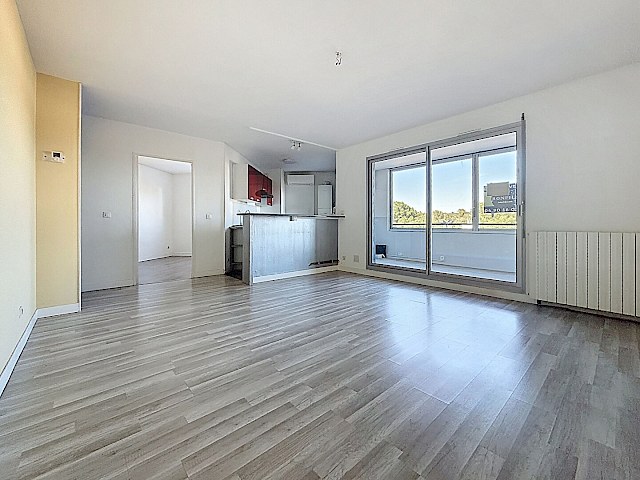 À vendre, appartement T3 de 71 m² (61 m² Carrez) Résidence avec ascenseur