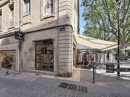 Achat bien Avignon 4 pièces 95 m² - Photo 4