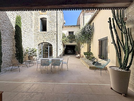 Achat Maison Aramon 5 pièces 235 m² - Photo 1