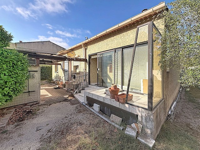 LES ANGLES MAISON DE PLAIN-PIED AVEC TERRAIN DE 845 m²
