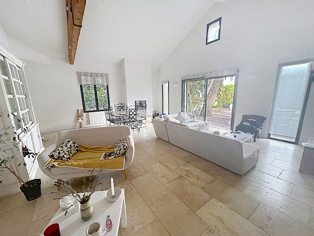Maison Villeneuve Les Avignon 6 pièce(s) 139 m2, piscine