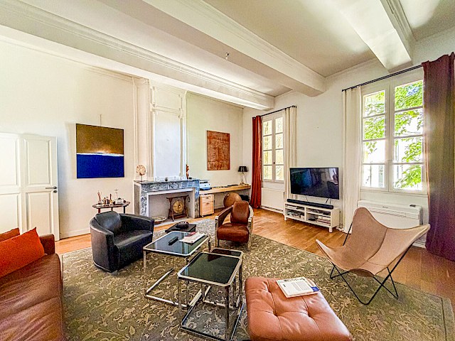 Appartement d'exception 135 m2 - garage privatif en centre historique -