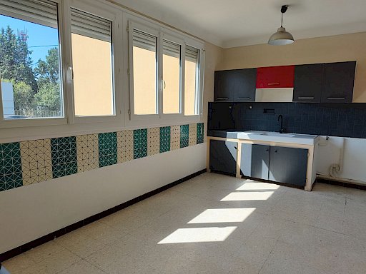 Achat Appartement Villeneuve Les Avignon 4 pièces 95.82 m² - Photo 2
