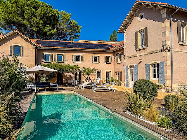 Maison Villeneuve Les Avignon 5 pièce(s) 264 m2