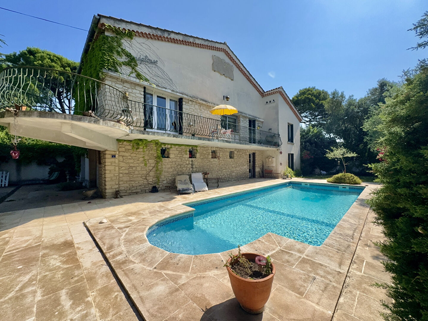 Achat Maison Villeneuve Les Avignon 6 pièces 219.5 m² - Photo principale