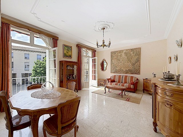 Appartement Avignon 6 pièce(s) 121 m2
