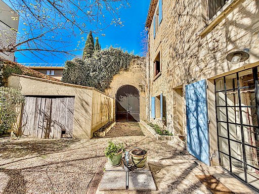 Achat Maison Tarascon 11 pièces 400 m² - Photo 4