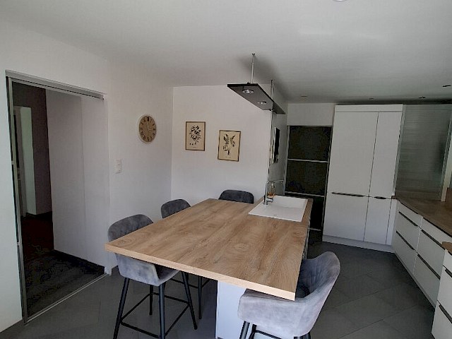 Maison Domazan 6 pièce(s) 143 m2