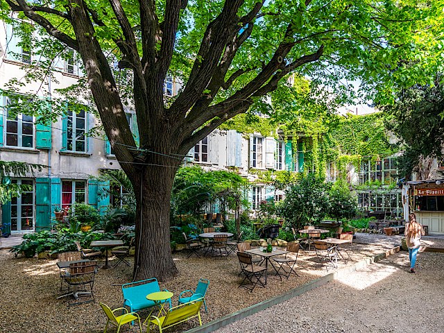 Hôtel Particulier d'Exception à Vendre à Avignon