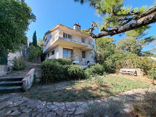 Location Maison Les Angles 4 pièces 122.92 m² - Photo 2