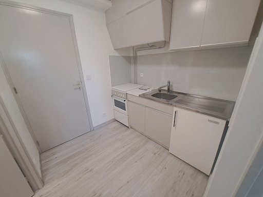 Location Appartement Villeneuve Les Avignon 1 pièces 25.37 m² - Photo 4