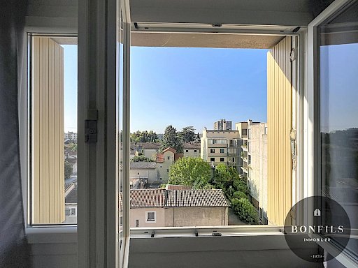 Location Appartement Avignon 1 pièces 34.84 m² - Photo 2