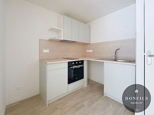 Location Appartement Avignon 1 pièces 34.4 m² - Photo 3