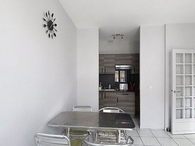 A LOUER AVIGNON INTRAMUROS (84000) : lumineux appartement 1 pièces BIS meublé !