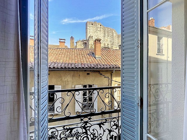 A LOUER AVIGNON INTRA-MUROS (84000) : appartement 2 pièces à louer - secteur Vernet !
