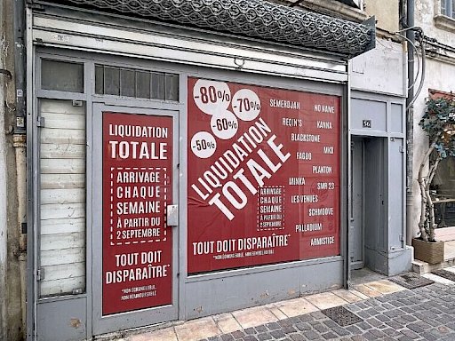 Location Commerce / Local Avignon 29.35 m² - Photo 1