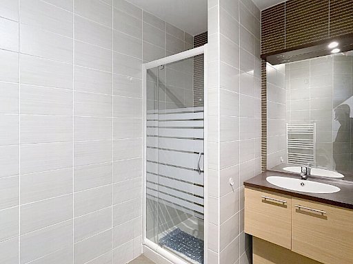 Vente Appartement Villeneuve Les Avignon 3 pièces 71.45 m² - Photo 2