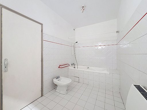 Location Appartement Avignon 4 pièces 106.12 m² - Photo 7