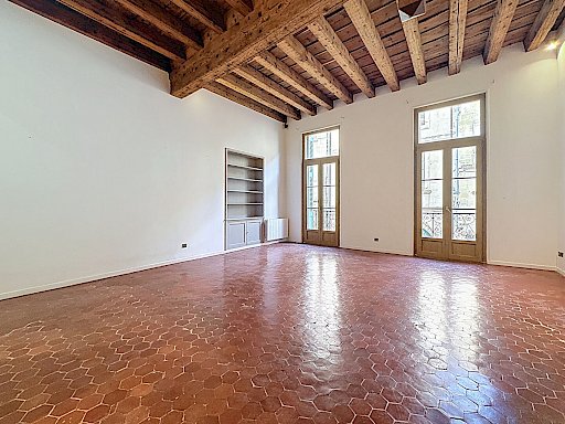 Location Appartement Avignon 4 pièces 106.12 m² - Photo 2