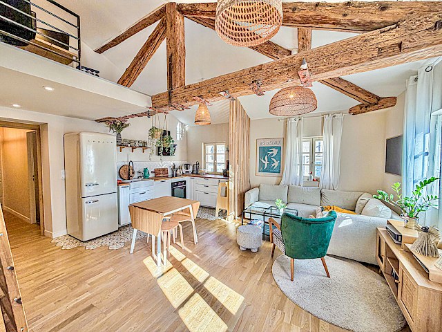 T3 A VENDRE AVIGNON intra-muros zone piétonne- 3 pièces - 78 m2