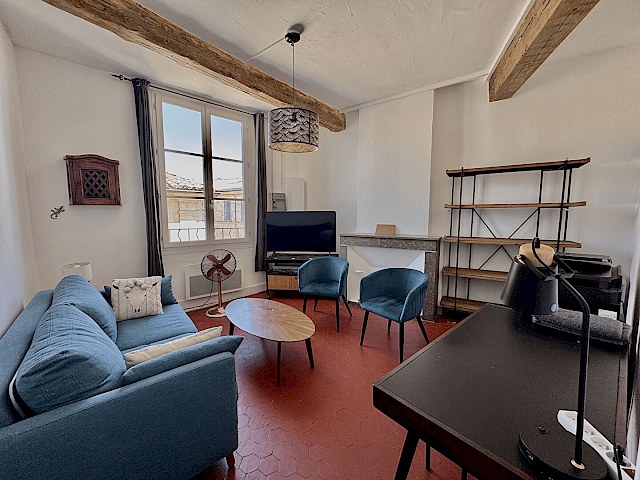 A LOUER AVIGNON INTRA MUROS (84000) : un appartement 2 pièces - 58m² - meublé !