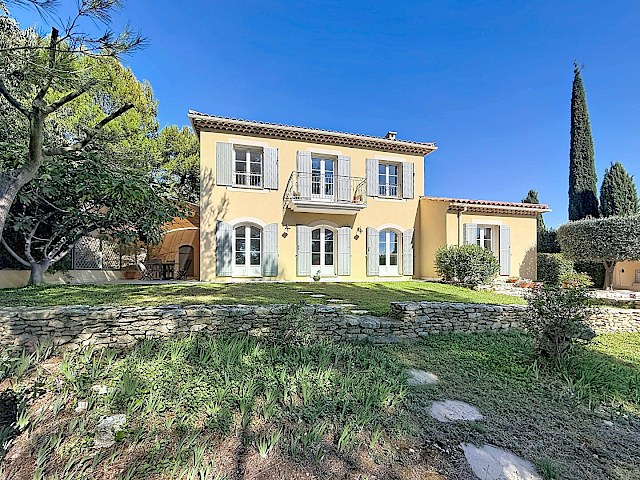 Maison Villeneuve Les Avignon 5 pièce(s) 162 m2 piscine garage double