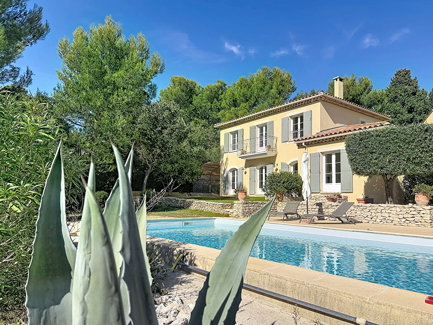 Maison 5 pièces 160 m² · à Villeneuve-lès-Avignon · 160 m² · 740 000 €