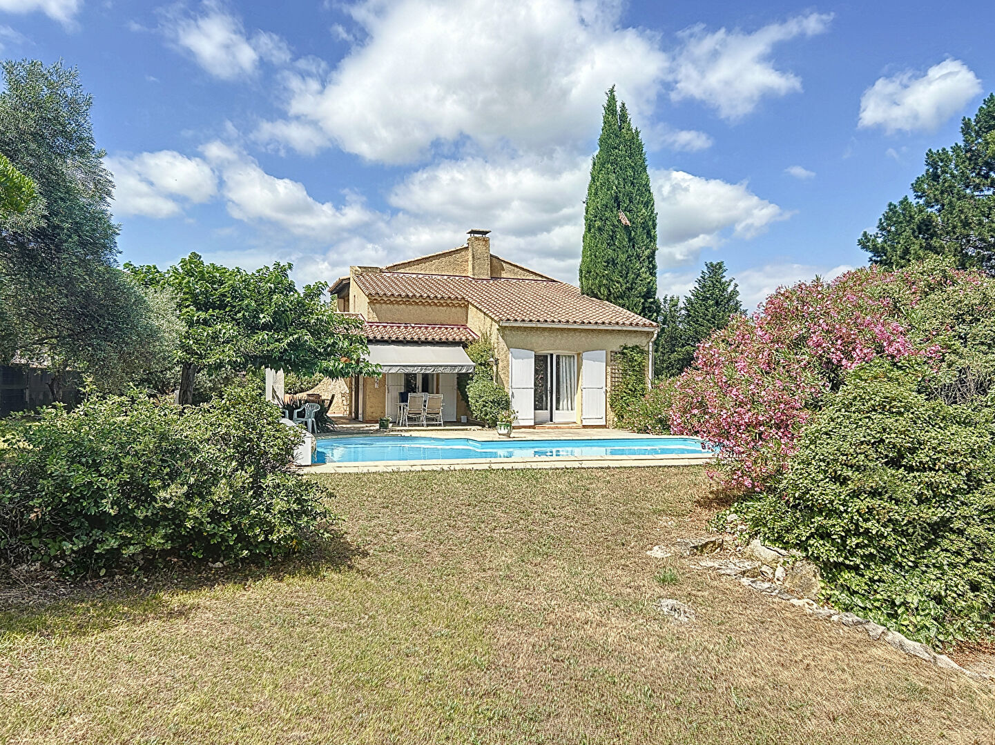Vente Maison Villeneuve Les Avignon 7 pièces 143 m² - Photo principale