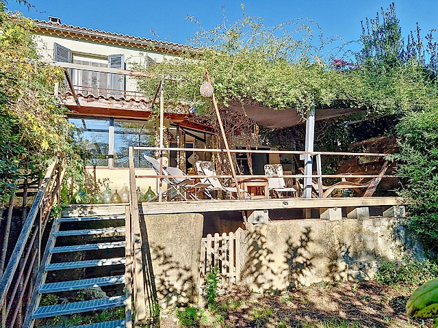 Maison Villeneuve Les Avignon 5 pièce(s) 115 m2 sur un terrain de 280 m².