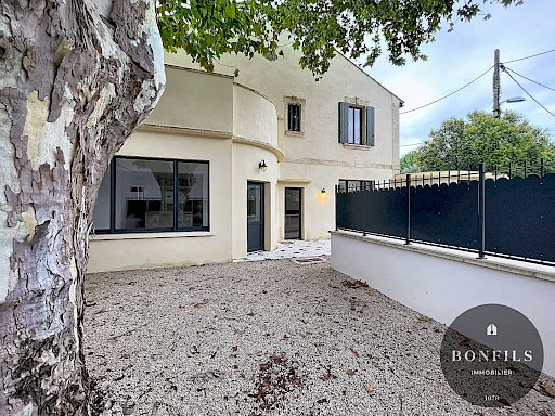 Location Maison Avignon 5 pièces 165.9 m² - Photo 1