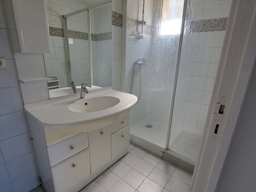 Location Appartement Villeneuve Les Avignon 3 pièces 55.37 m² - Photo 10