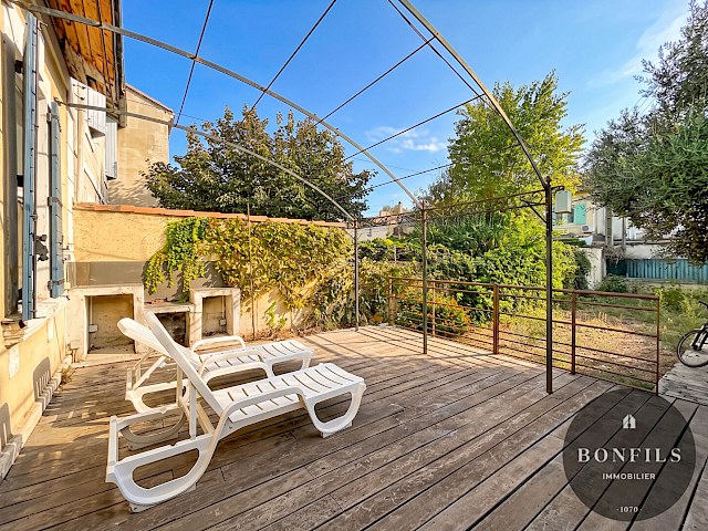 Maison non meublée plain pied à louer à Avignon extra-muros (84000) : type 3 pièces - jardin - au calme