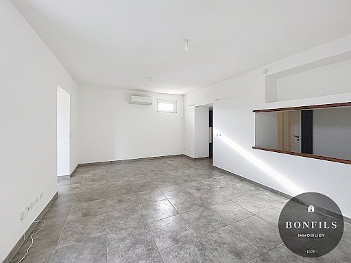 Location Maison Avignon 3 pièces 75.31 m² - Photo 4