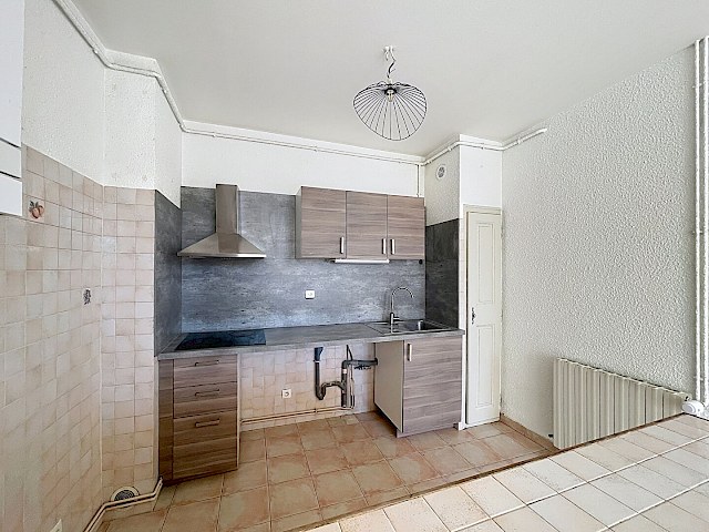 VENTE : appartement de 3 pièces à AVIGNON Intra Muros