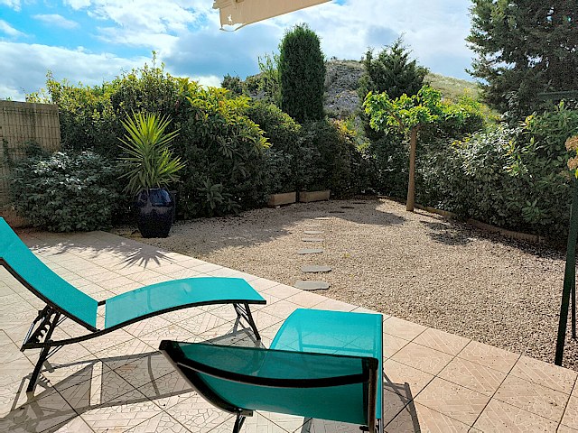 Magnifique appartement  de 69 m² avec jardin et  2 places de parking