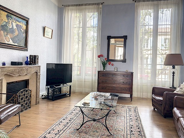 Appartement Avignon intra-muros 4 pièces 131.59 m2