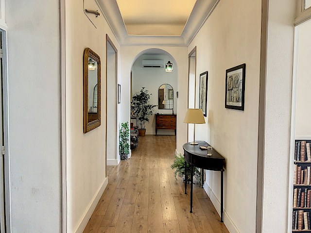 Appartement Avignon intra-muros 4 pièces 131.59 m2