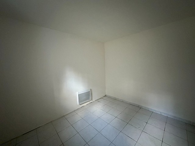Appartement Avignon 1 pièce 15.80 m2 avec parking
