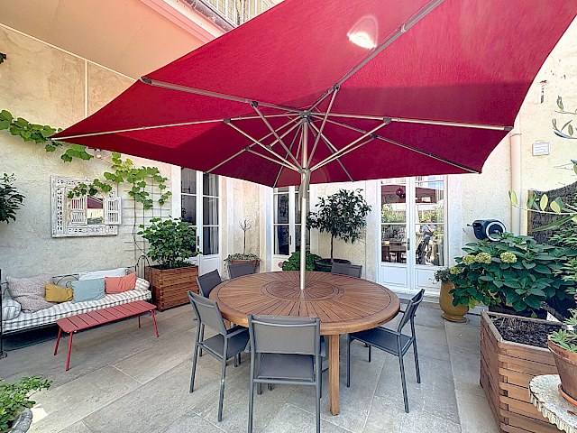 Appartement Avignon 5 pièce(s) 188.60 m2