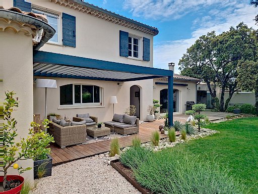 Vente Maison Villeneuve Les Avignon 6 pièces 199 m² - Photo 2