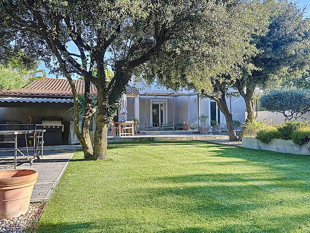 Maison Villeneuve Les Avignon 6 pièces 150 m2