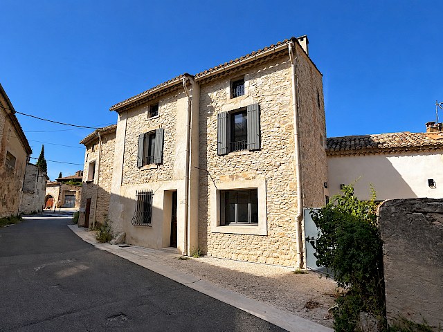 Maison Tavel 5 pièce(s) 186 m2 plus jardin de 50 m² plein sud.