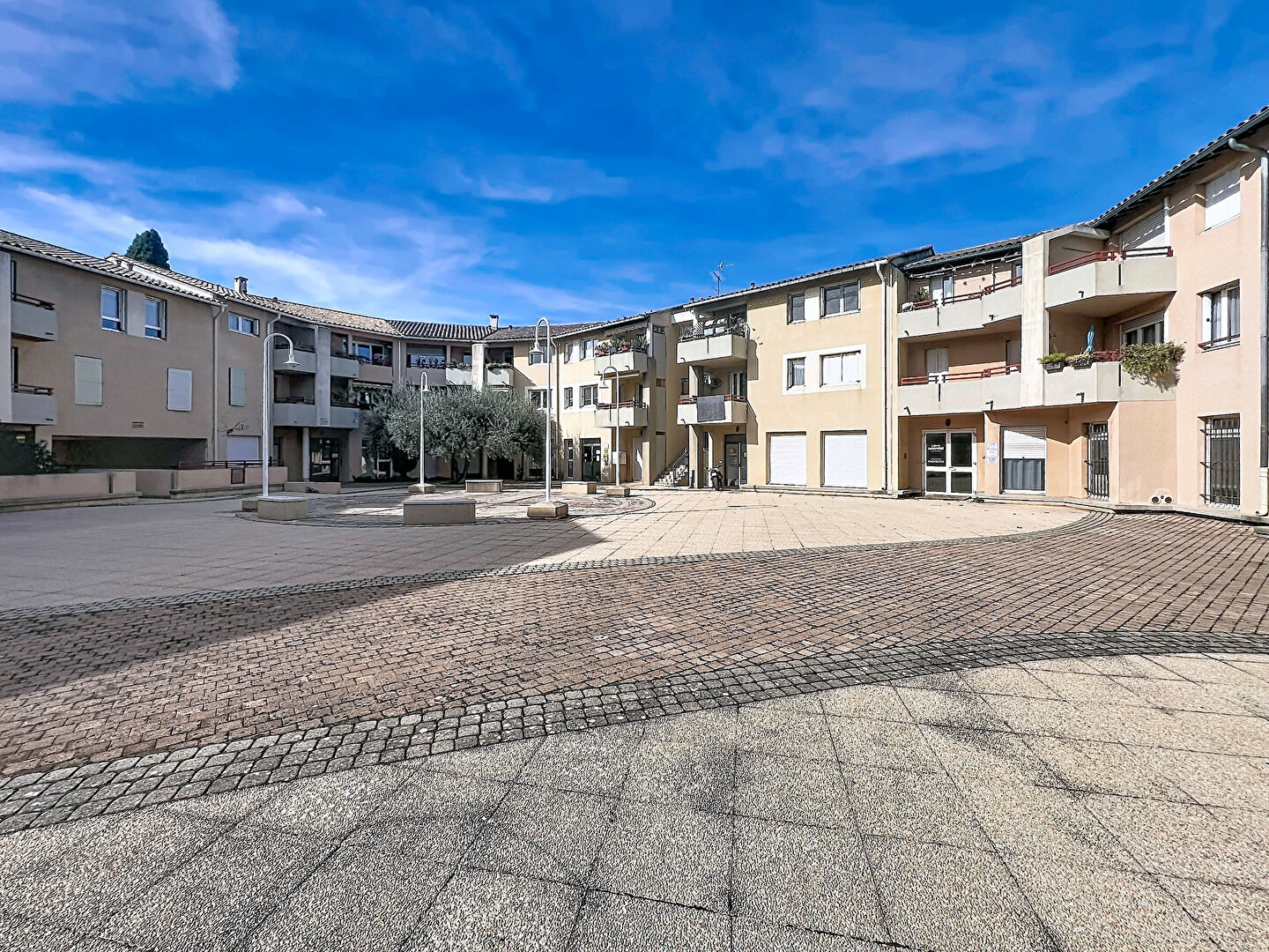Achat Appartement Villeneuve Les Avignon 4 pièces 87 m² - Photo principale