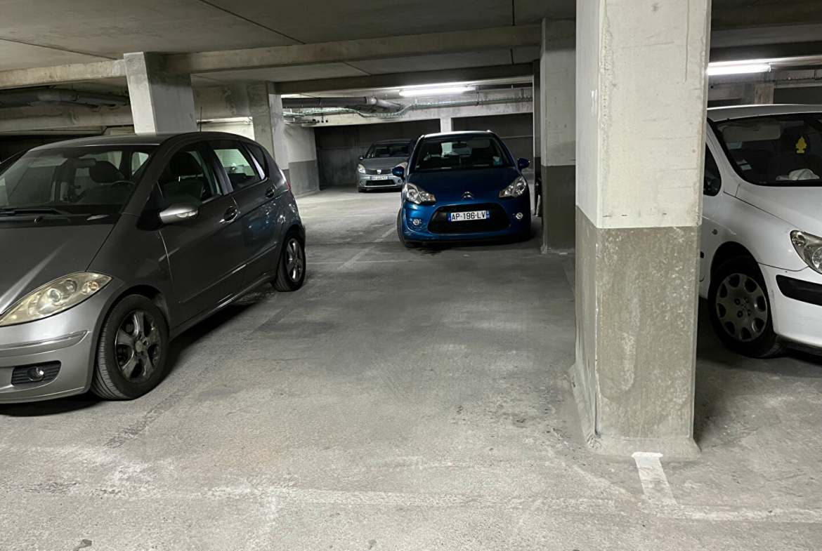 f65853d0